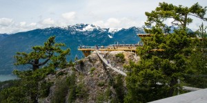 Die Summit Lodge der Sea to Sky Gondola, von der Aussichtsplattform aus gesehen